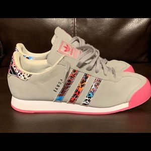Adidas Samoa Size 7 Grade School